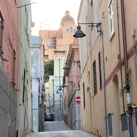Apartment La Casa Di Ale Nel Centro Storico Di Cagliari
