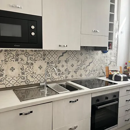 La Casa Di Ale Nel Centro Storico Di Κάλιαρι